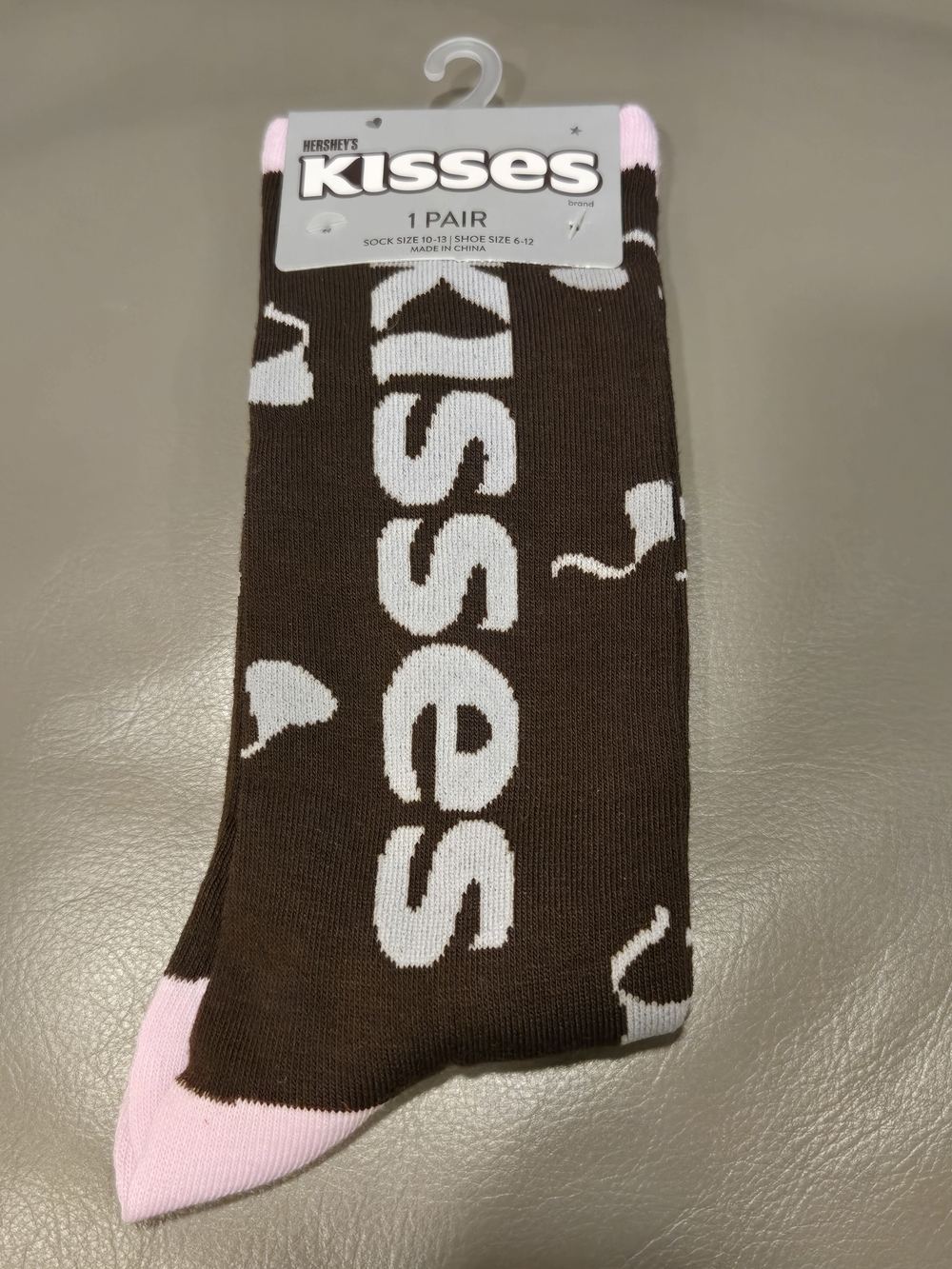 Hershey's Kisses Brown & Pink Logo Crew Socks - Men